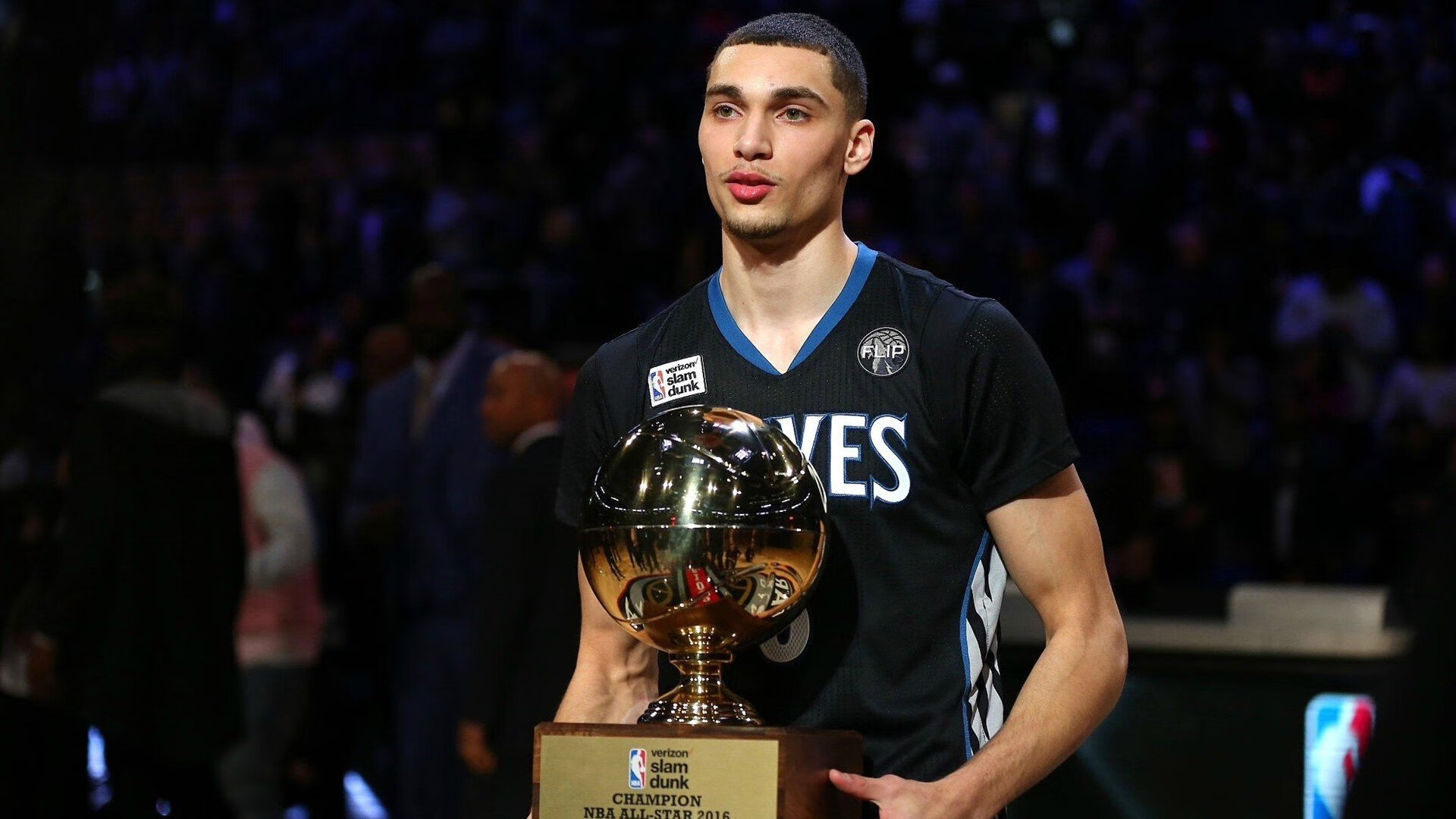 篮球让青春拥有更多可能，篮球让生活更精彩